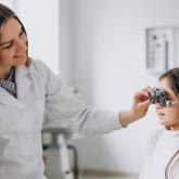 طب العيون وجراحتها